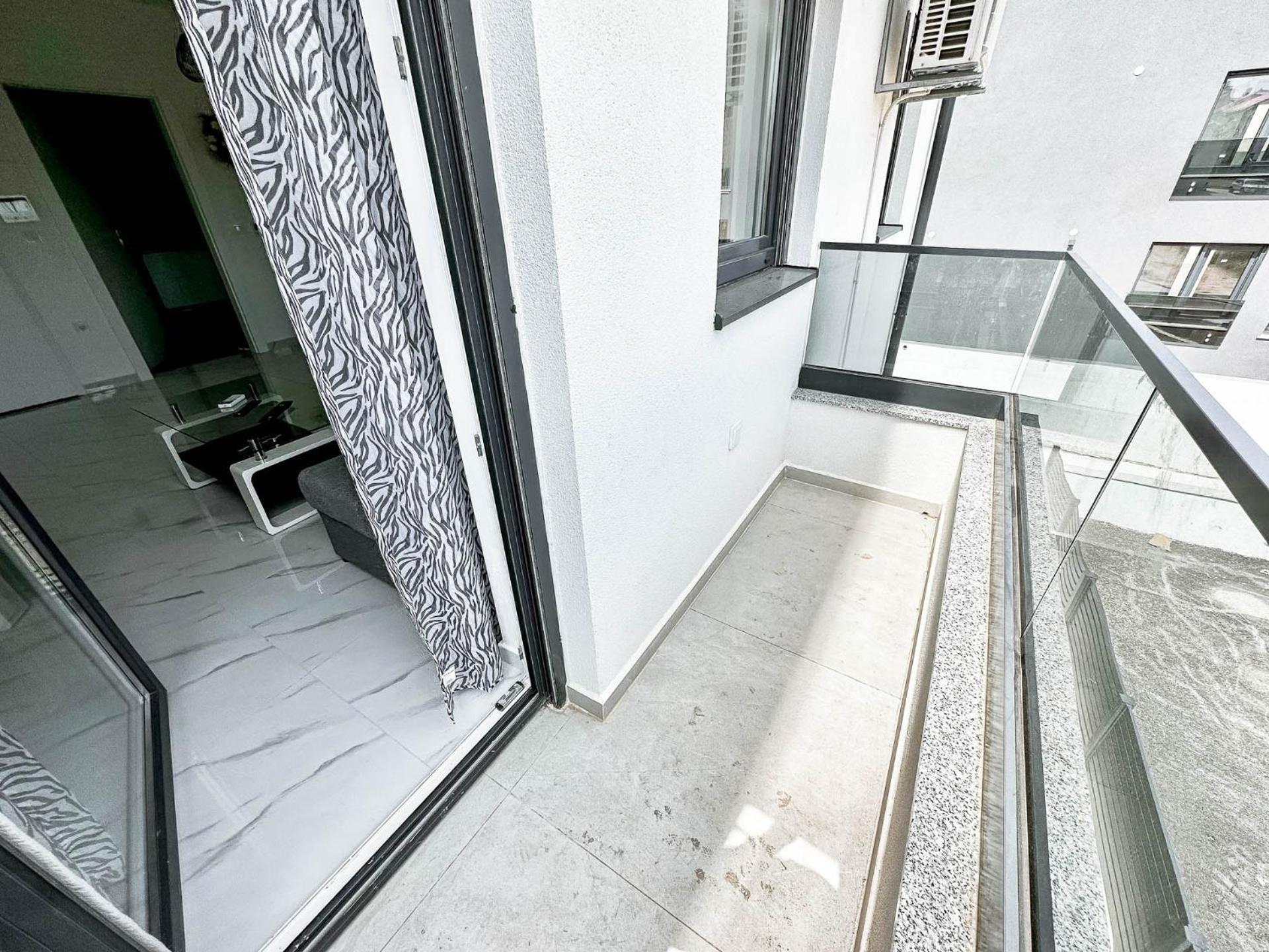 Brand New 2 Bed, 1 Bath Condo Zadar Eksteriør bilde